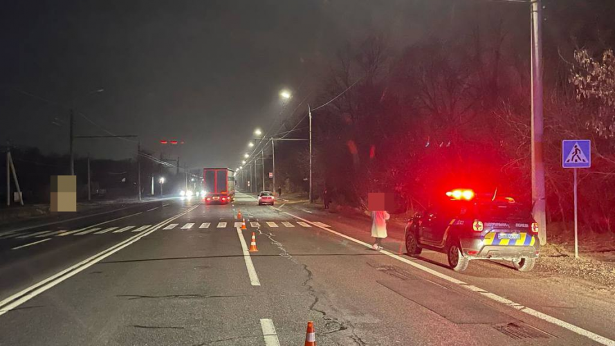 Поблизу Луцька автівка збила двох жінок на пішохідному переході: повідомили, в якому стані госпіталізували постраждалих