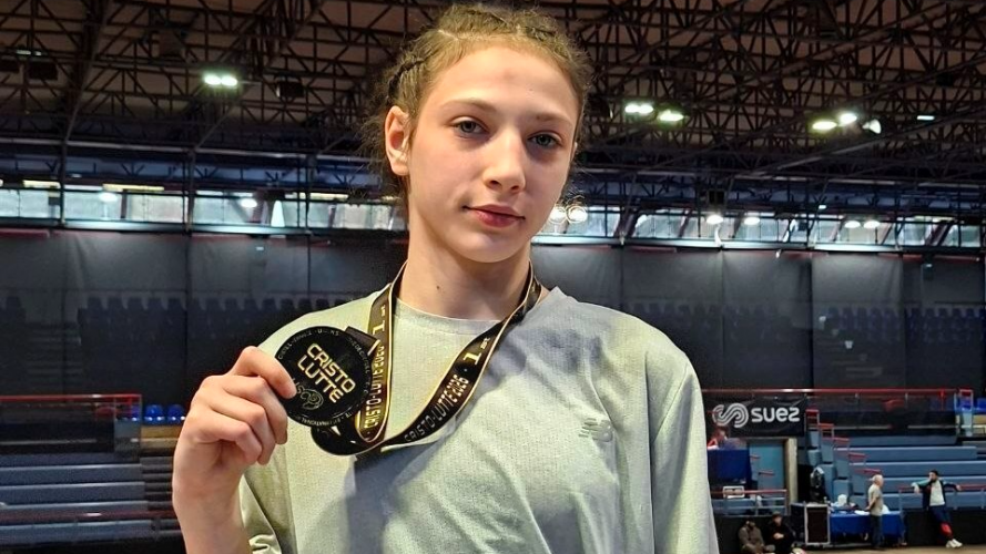 Юна борчиня з Волині виборола золоту медаль на міжнародному турнірі в Парижі