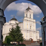 У Луцьку чоловік виражався нецензурною лайкою до працівників собору