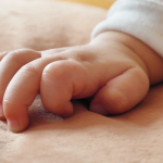 Батьки звинувачують лікарів: на Рівненщині за загадкових обставин померло немовля