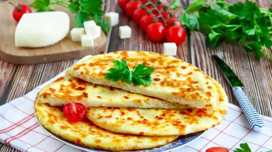 Дуже ліниві хачапурі за кілька хвилин: смачні та дієтичні