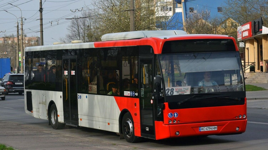 У Луцьку знову курсуватимуть автобуси й тролейбуси вулицею Сергія Климчука