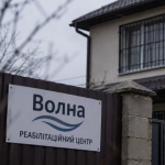Під виглядом лікування людей позбавляли волі та брали гроші з родичів: чим закінчився суд у Луцьку
