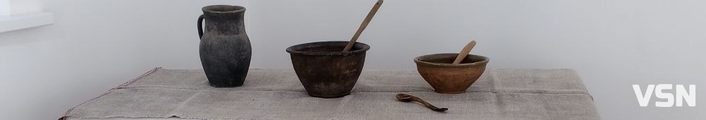 Люди їли кору дерев та жолуді: у Луцьку показали «Голодні жнива». Фоторепортаж