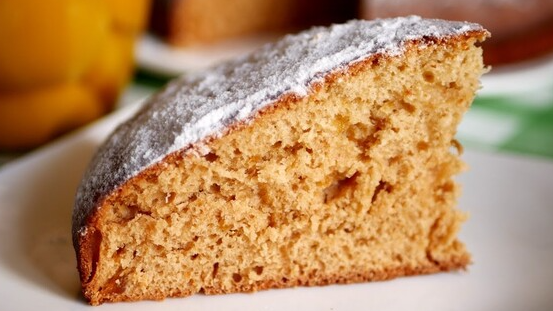 Солодка випічка за копійки — рецепт без міксера й зайвих клопотів