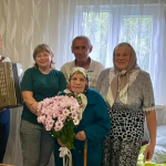 «Живу довго, бо рано почала робити»: волинянка відзначила 100-річчя