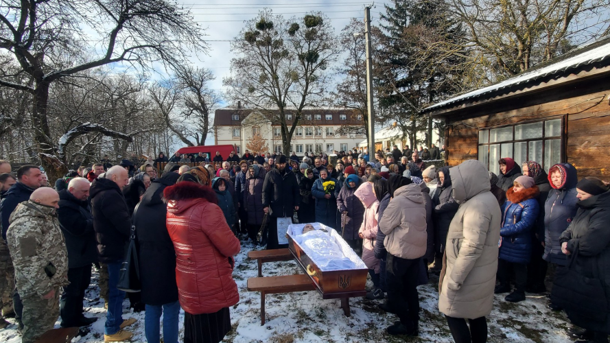 Жалобна церемонія прощання із загиблим воїном Михайлом Жердецьким