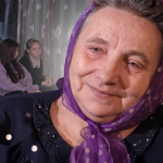 Матір позбавили прав, а батько зник на війні – 67-річна волинянка взяла під опіку шістьох онуків. Відео