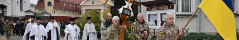 З 2014 року допомагав військовим, а потім сам пішов на фронт: у Луцьку провели в останню путь Героя Володимира Тарановича