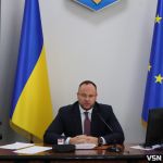 Флешмоб «Шкарпетуйся» і кадрові рішення: що відбулося на 90-й сесії Луцької міськради. Фоторепортаж