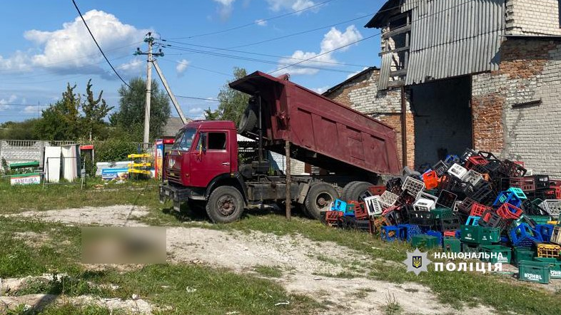 Кузовом зачепив високовольтну лінію: подробиці загибелі двох людей на Волині від ураження струмом