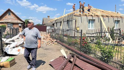 Буревій на Волині зірвав дахи, повалив дерева й обірвав електромережі: у громаді пошкоджено понад 30 будинків