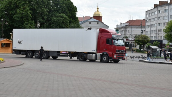 У Луцьк прибуло вісім тонн продуктів допомоги від Нідерландів 