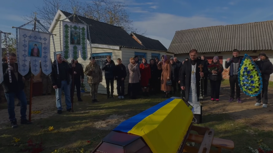 Понад два місяці вважали зниклим безвісти: на Волині поховали Героя Сергія Ткачука