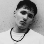 Від гуртожитку до великої сцени: волинянин YAKTAK розповів, як став одним із найпопулярніших артистів України