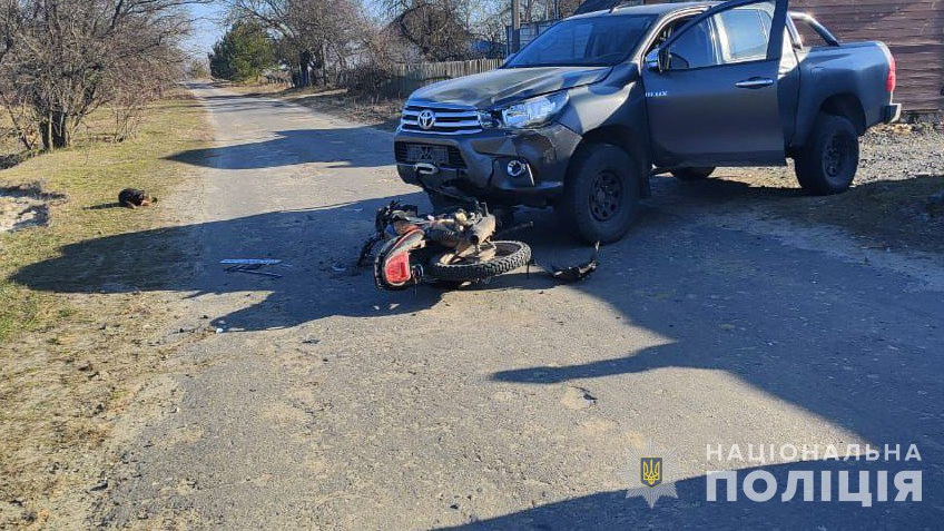 На Волині зіткнулися авто та мотоцикл: травмувалося двоє підлітків