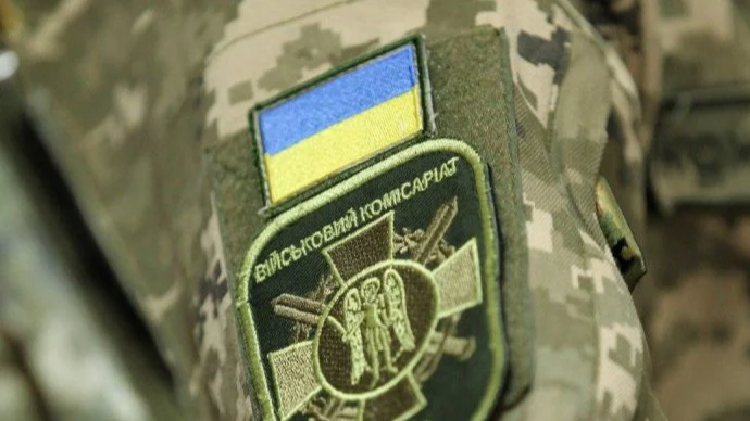З нецензурною лайкою на ТЦК - і до суду: яке покарання винесли волинянину