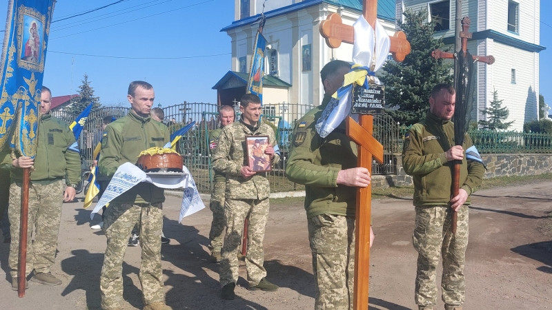 Його бойовий шлях пролягав через найгарячіші точки: на Волині попрощалися з воїном Миколою Ніколайчуком