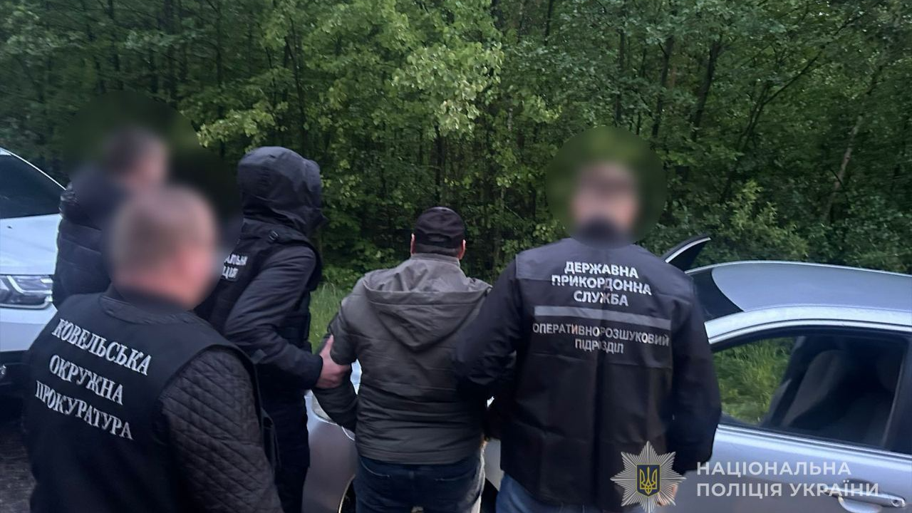 5 тисяч доларів за одного: на Волині викрили схему незаконного виїзду чоловіків до білорусі