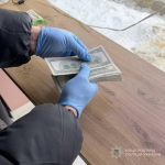 У Луцьку колишня працівниця ТЦК допомагала чоловікам отримати фіктивні діагнози для інвалідності