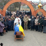 Герой, якого не судилося дочекатися живим: на Волині попрощалися з воїном Валентином Карпіком