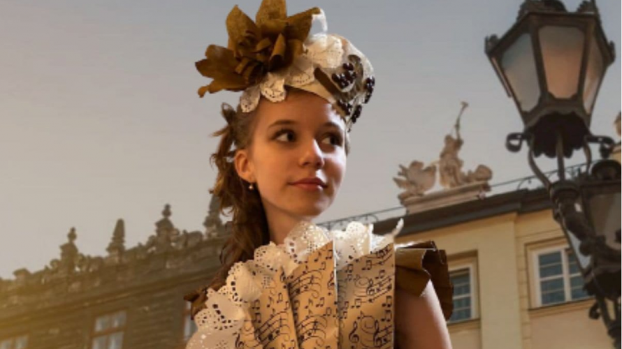Юна волинянка створила сукню з паперу та перемогла у Всеукраїнському фестивалі-конкурсі