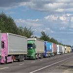 У єЧерзі на виїзд з України через Волинь - тисячі вантажних авто: причина