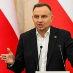 У Польщі заявили про готовність передати Україні винищувачі