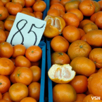 Скільки коштують яблука та цитрусові на ринку у Луцьку?