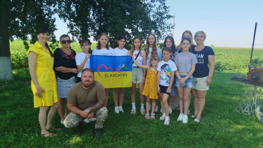 Юні волонтери з Волині зібрали понад мільйон для наших захисників