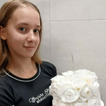 13-річна лучанка готує мусові торти та японські моті