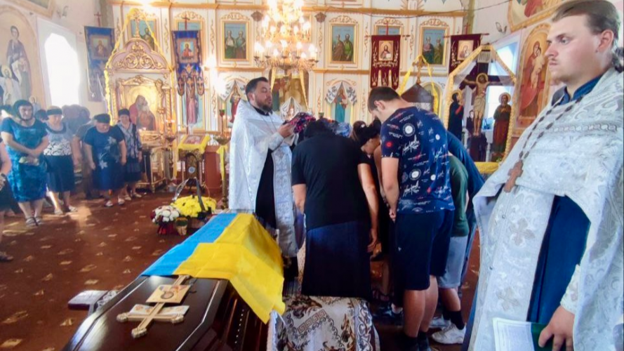 До призову ніс послух і багато трудився при храмах і монастирях: на Волині поховали Героя Віктора Савлюка