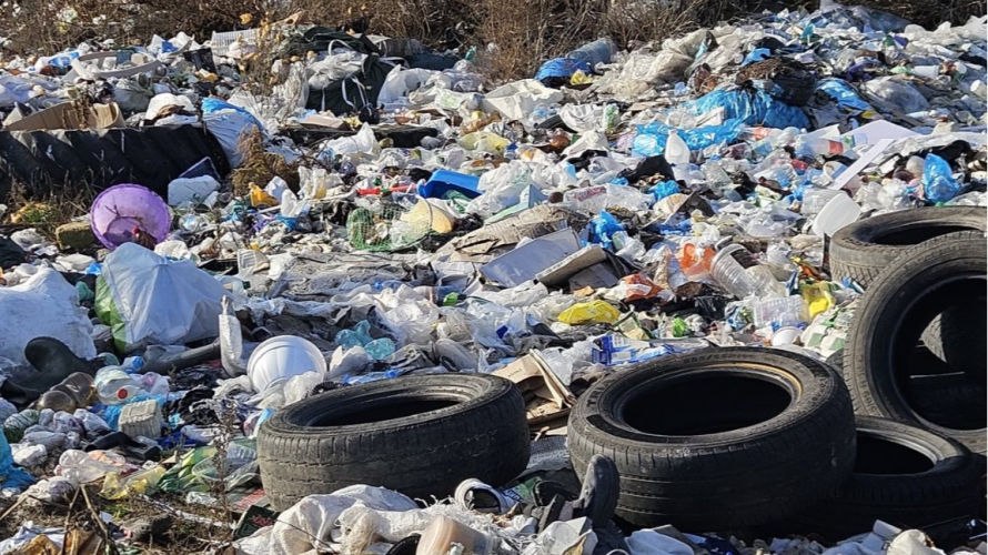 На Волині виявили два великі стихійні сміттєзвалища: площа понад 1000 м²