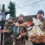 Майже два роки рідні чекали на диво: на Волині провели в останню путь Василя Шуміка