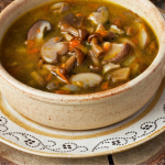 Пісна грибна юшка на Святвечір: простий рецепт із сушених грибів