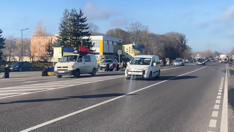 Мобілізували у червні цього року: на Волинь в останню путь провели захисника Андрія Ліпінського