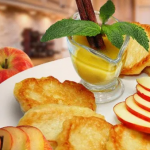 Домашні яблучні оладки — аромат дитинства, який ніколи не набридає