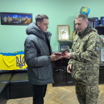 Хороший батько, вправний господар: на Волині синові Героя вручили його посмертну нагороду