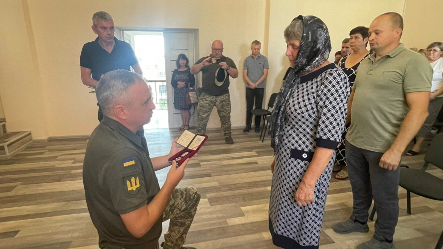 Віддав життя за Україну: на Волині посмертно вшанували Героя Василя Удодюка