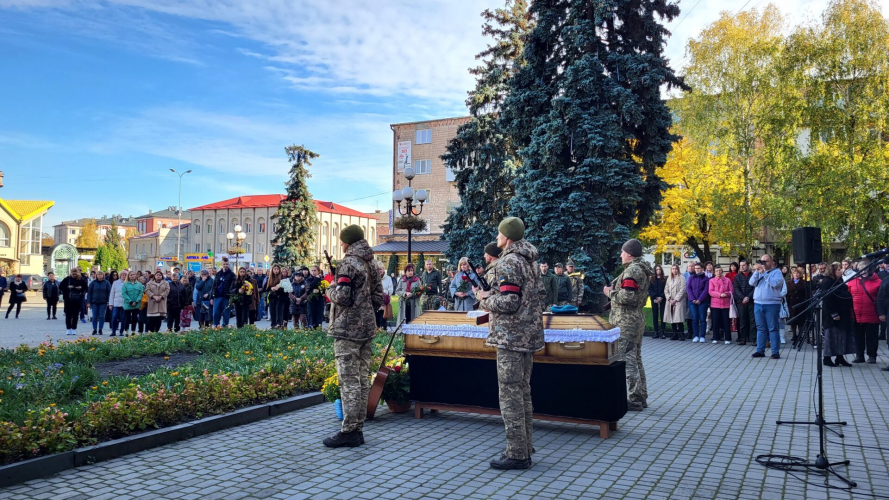 Воював декілька місяців: на Волині попрощалися із захисником, чий брат захищає Україну, Юрієм Галецьким