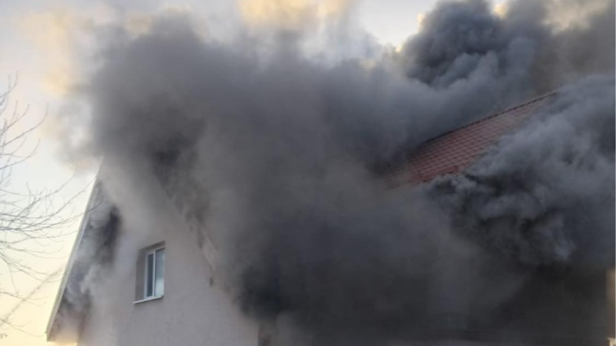 У Луцькому районі горів житловий будинок