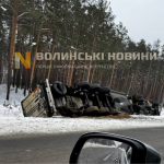 На трасі Ковель – Маневичі вантажівка злетіла в кювет і перекинулася