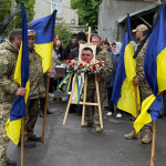 Двоє дітей без батька, дружина без опори: на Волині попрощалися з Героєм Максимом Єгоровим