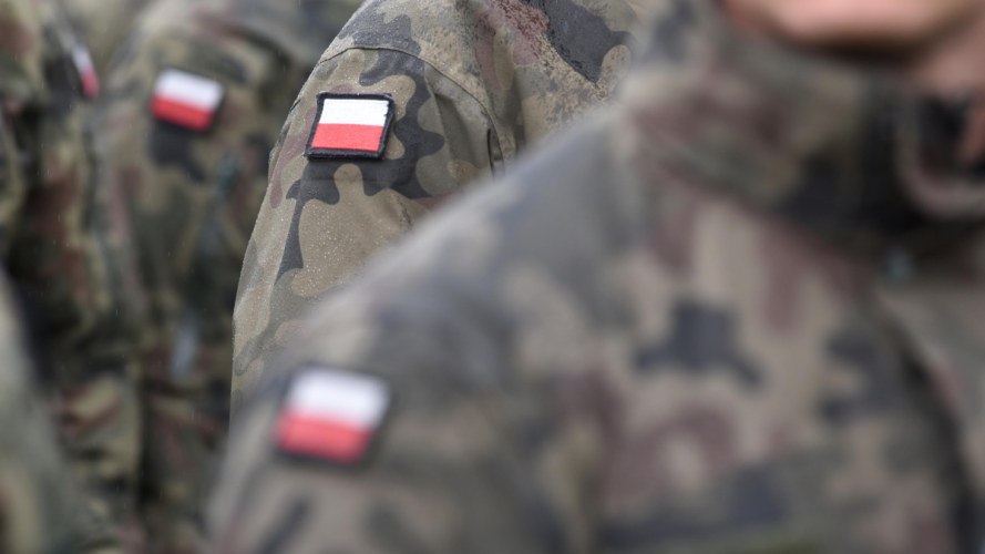 Польща стягує війська на кордон із Білоруссю