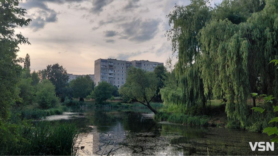 Як виглядає вечірній парк 900-річчя у Луцьку. Фоторепортаж