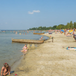 Українські Мальдіви: за скільки обійдеться відпочинок на Шацьких озерах у 2026 році