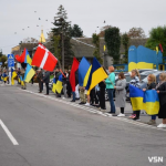 Життя зупинилося на хвилину: у прикордонному місті на Волині вшанували тих, хто загинув від війни