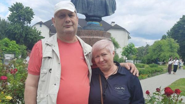 «У чому були, в тому й виїхали»: історія подружжя, яке втекло з окупації й знайшло новий дім на Волині