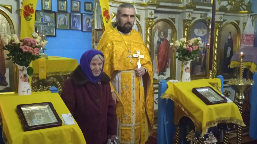 93 та 95 років мудрості та сили: у громаді на Волині привітали довгожительок