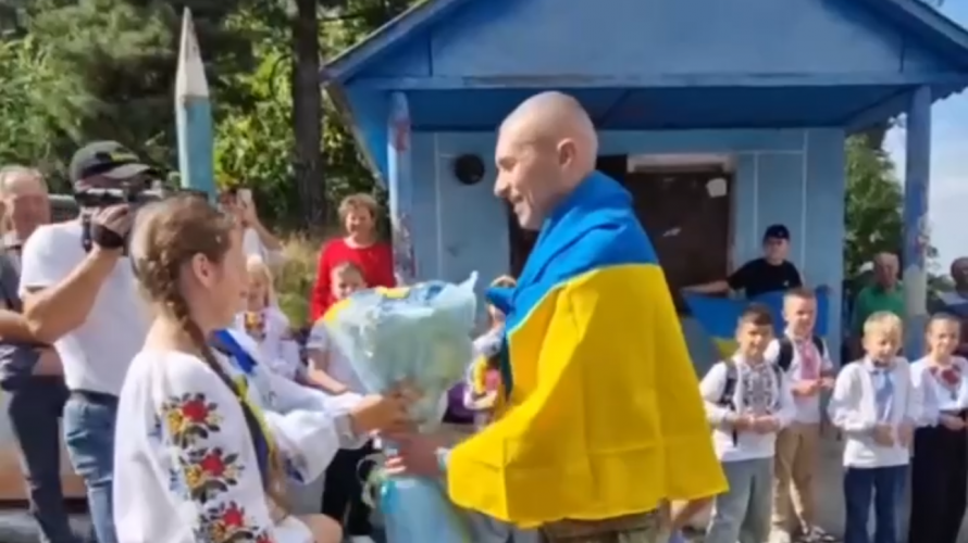 Два роки був у ворожому полоні: на рідну Волинь повернувся захисник Олександр Ривера